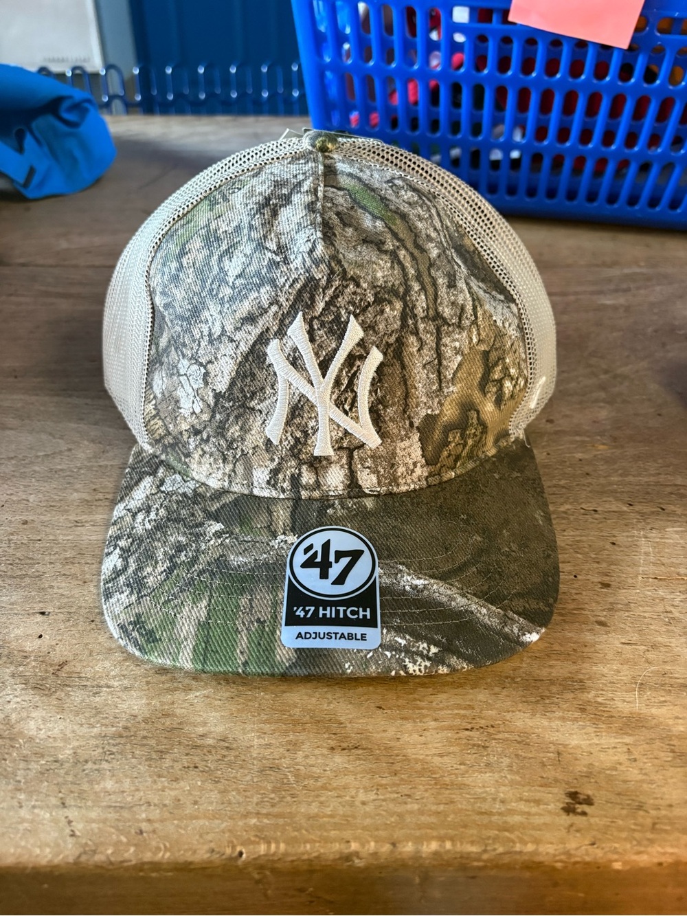 Realtree NY Yankees Camo Trucker Hat - Beige/Green